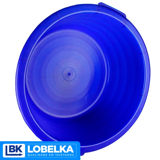 Baldes resistentes de plástico para limpeza e organização