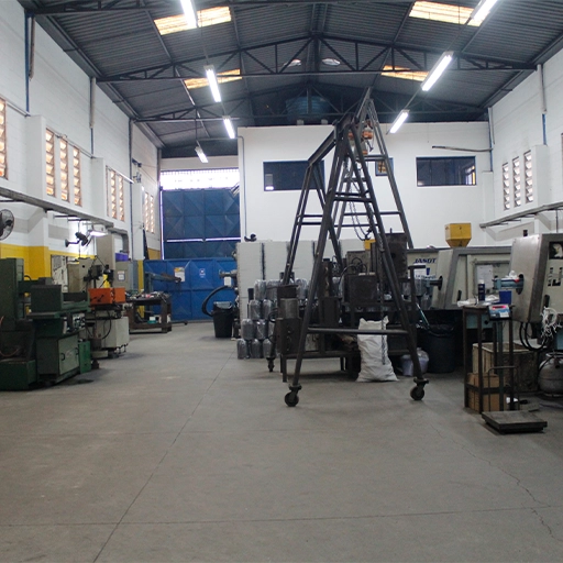 Fabricação de moldes plásticos com eficiência